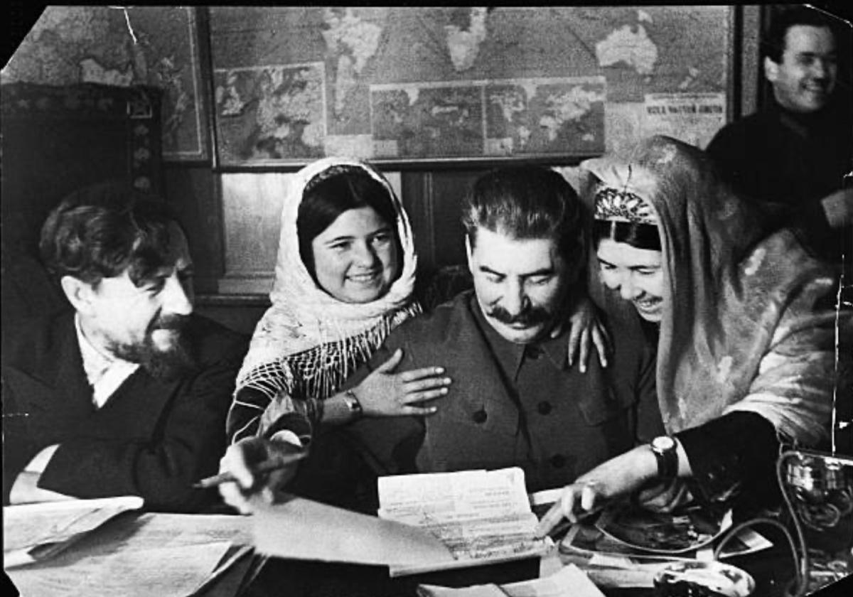 1929-1939 : les Réformes Staliniennes 1929-1939 : les Réformes Staliniennes