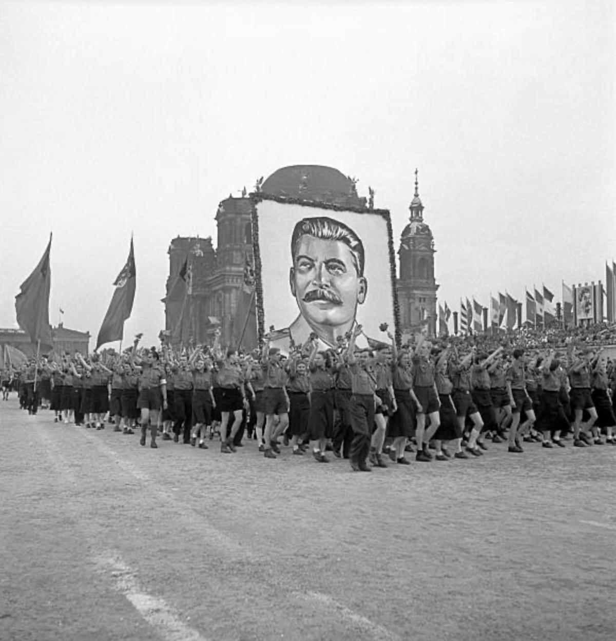 1929-1939 : les Réformes Staliniennes
