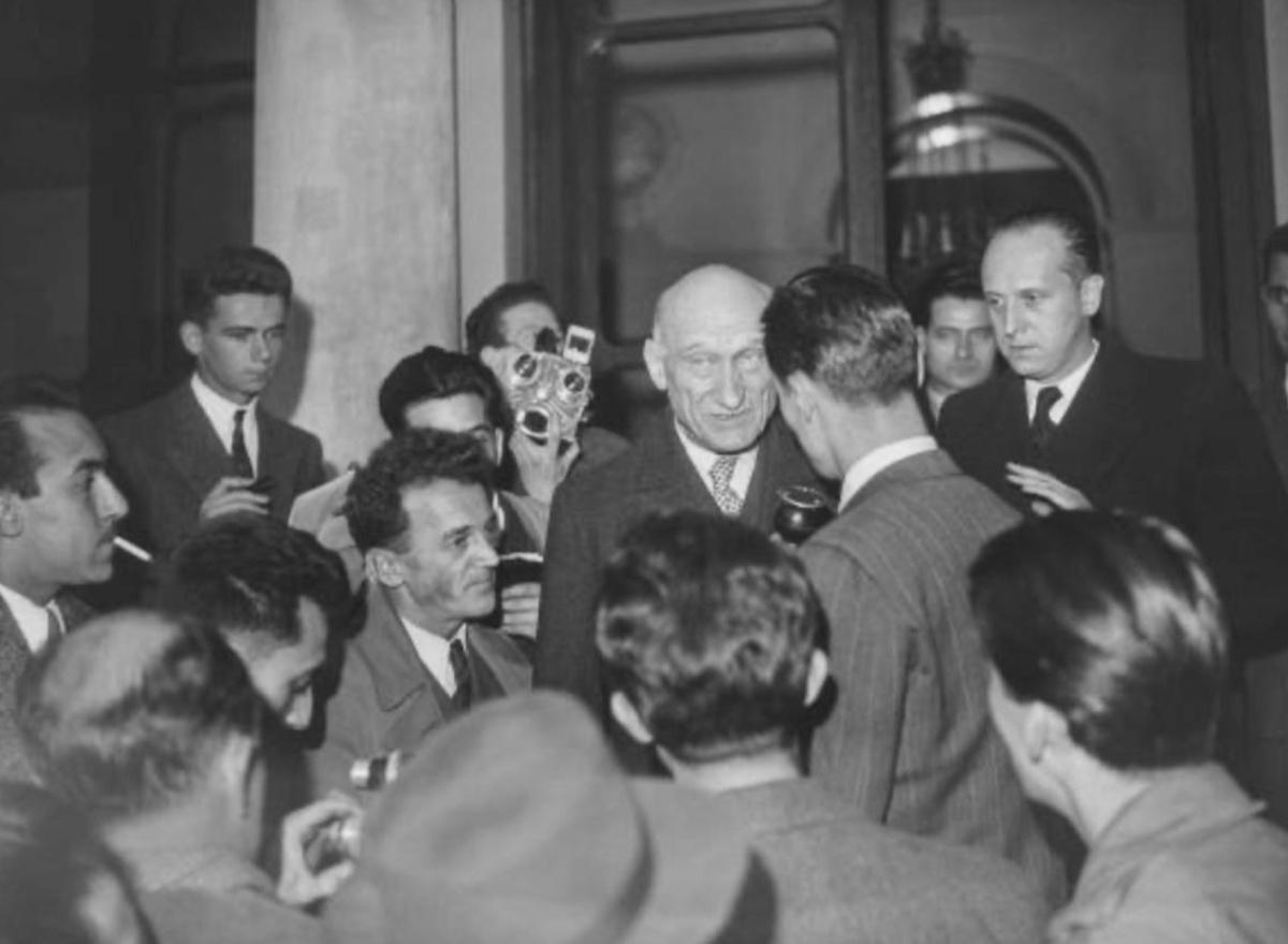 1944-1946 : La reconstruction 1944-1946 : La reconstruction