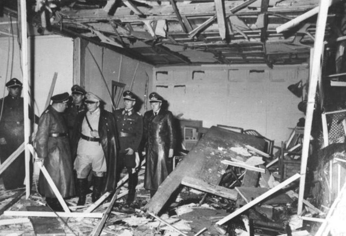 La chute du Reich : l'Écrasement final