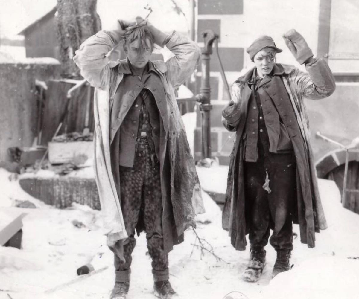 La chute du Reich : l'Écrasement final