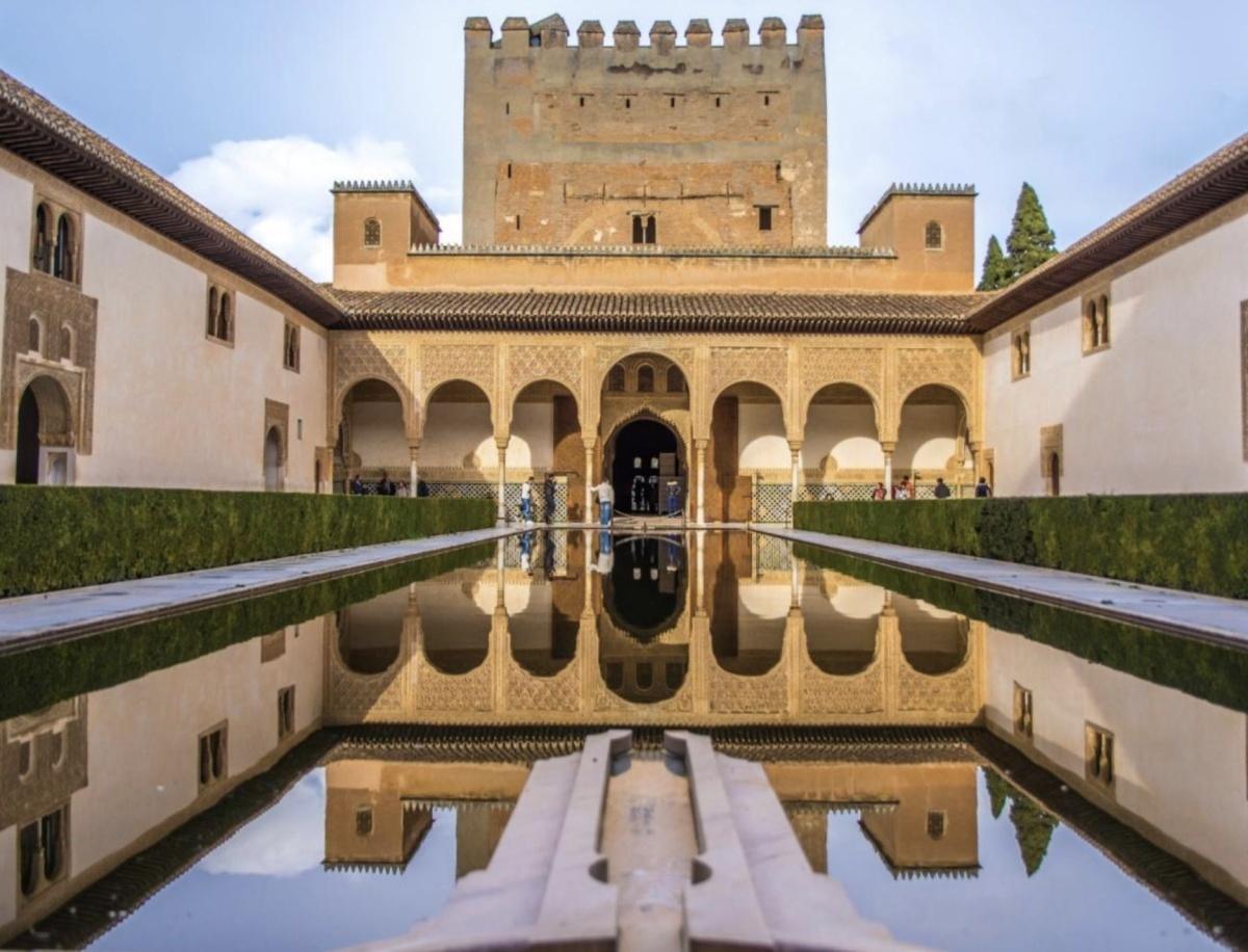 Isabelle la Catholique : l'Espagne au tournant du XVIème siècle Isabelle la Catholique : l'Espagne au tournant du XVIème siècle