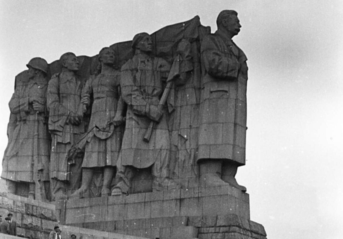 L’Incertitude du Dégel (1953-1961) L’Incertitude du Dégel (1953-1961)