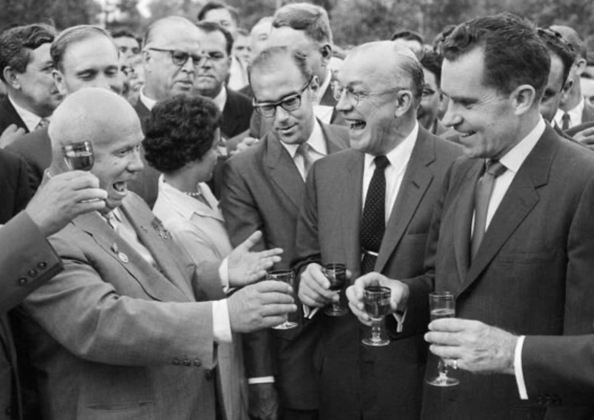 L’Incertitude du Dégel (1953-1961) L’Incertitude du Dégel (1953-1961)