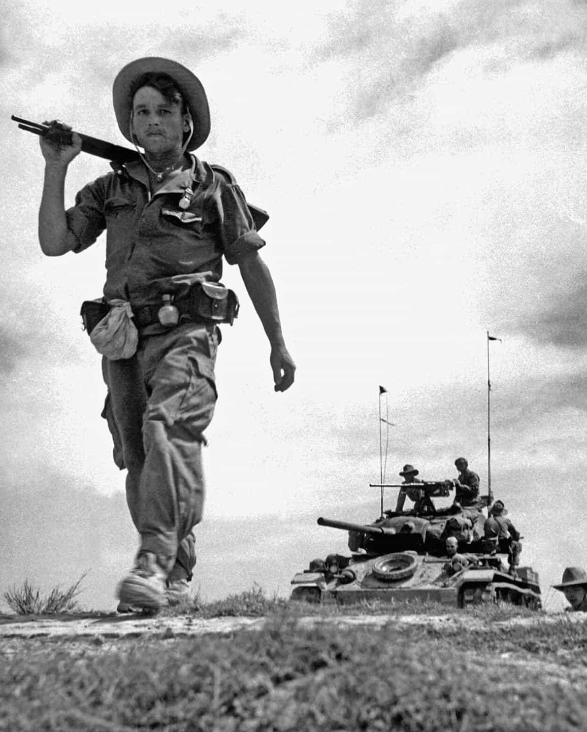 La Guerre de 10 000 jours : L'ordre ancien s'effondre (1940-1946)
