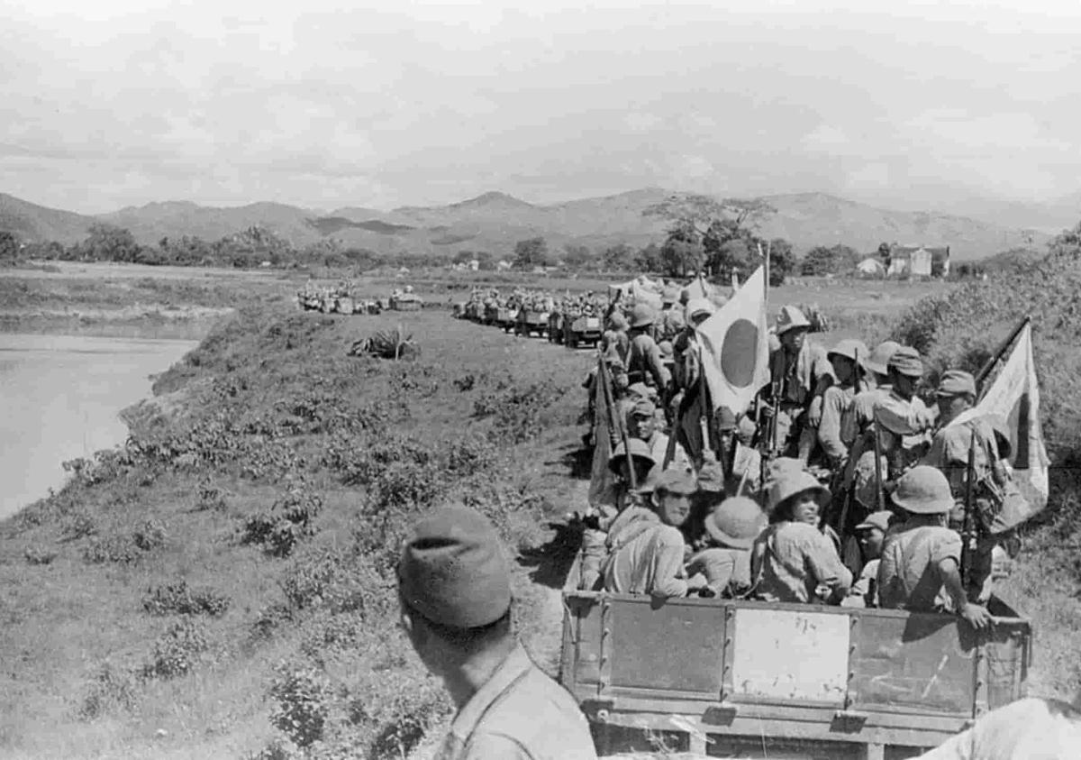 La Guerre de 10 000 jours : L'ordre ancien s'effondre (1940-1946)