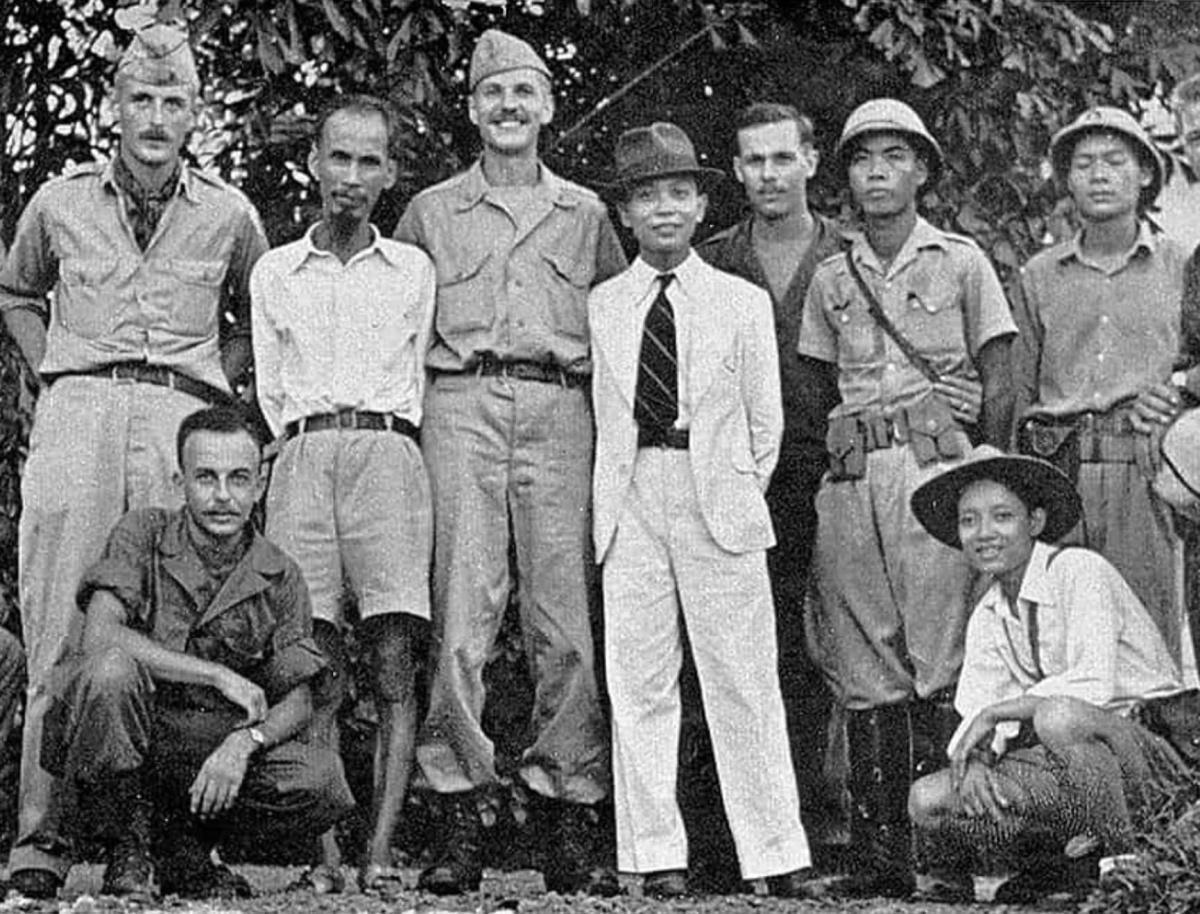 La Guerre de 10 000 jours : L'ordre ancien s'effondre (1940-1946)
