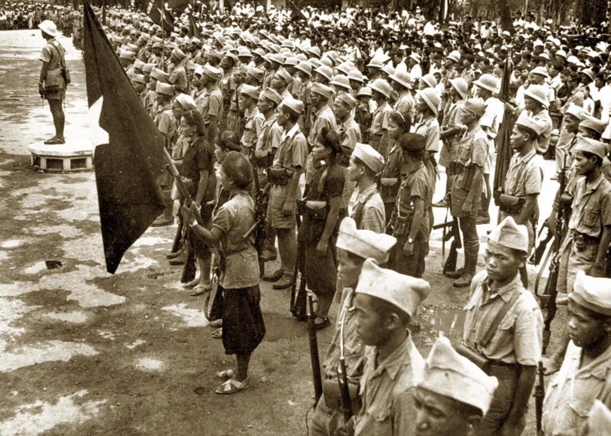 La Guerre de 10 000 jours : L'ordre ancien s'effondre (1940-1946) La Guerre de 10 000 jours : L'ordre ancien s'effondre (1940-1946)