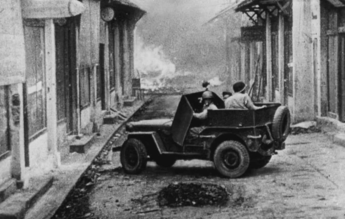 La Guerre de 10 000 jours : Le Calvaire de l'Empire (1946–1954) La Guerre de 10 000 jours : Le Calvaire de l'Empire (1946–1954)