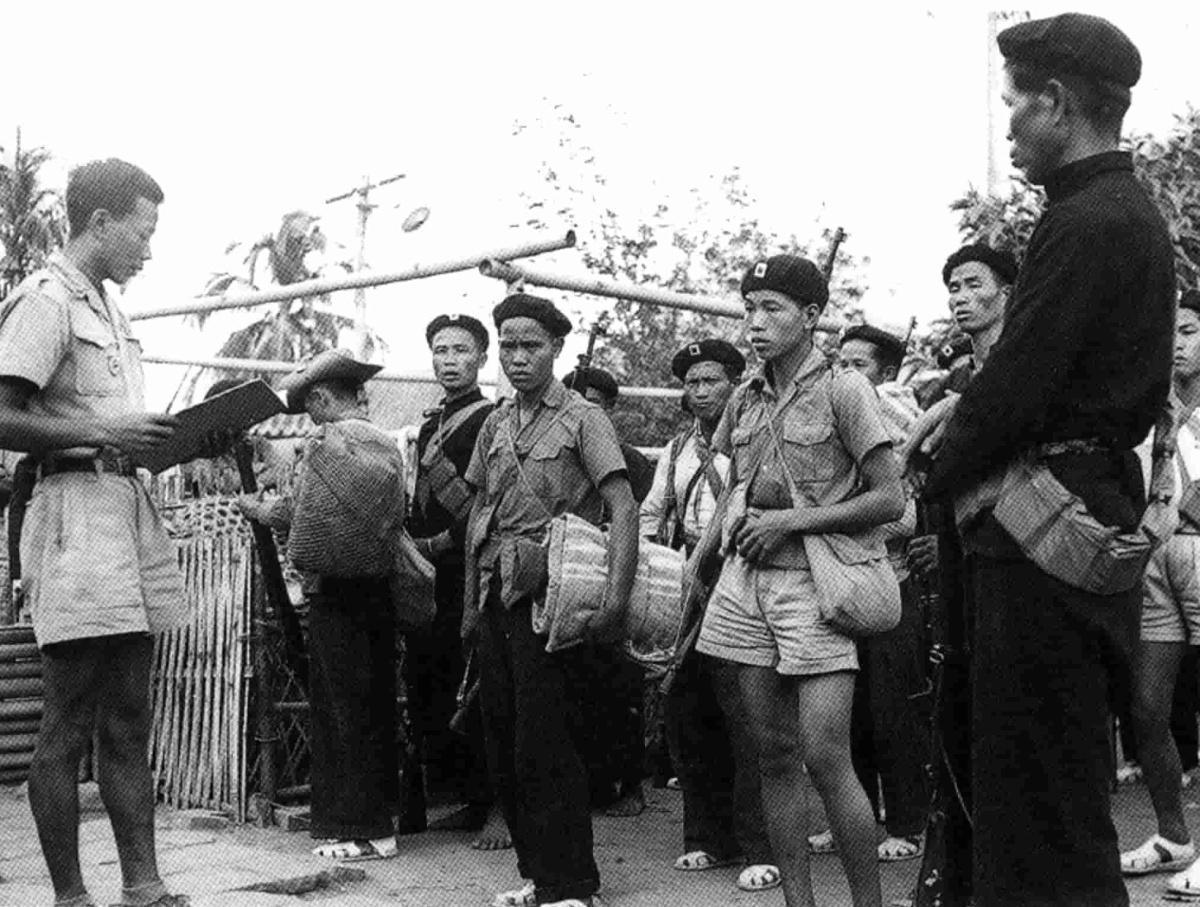 La Guerre de 10 000 jours : Le Calvaire de l'Empire (1946–1954)