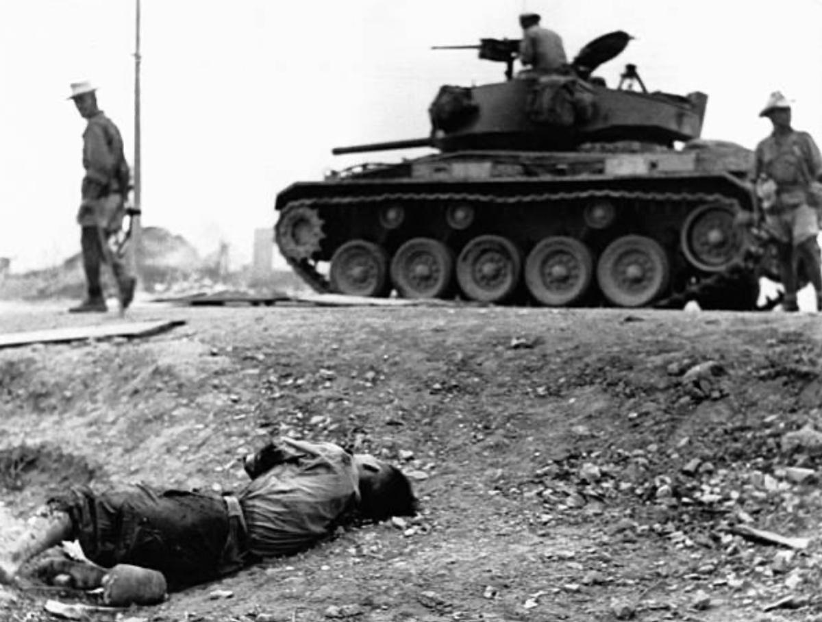 La Guerre de 10 000 jours : Le Calvaire de l'Empire (1946–1954)