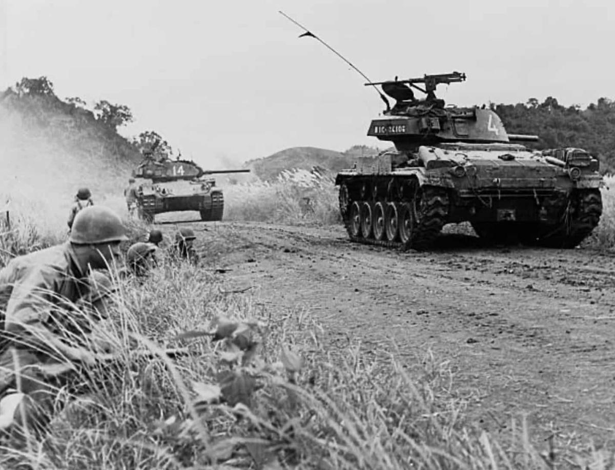 La Guerre de 10 000 jours : Le Calvaire de l'Empire (1946–1954)