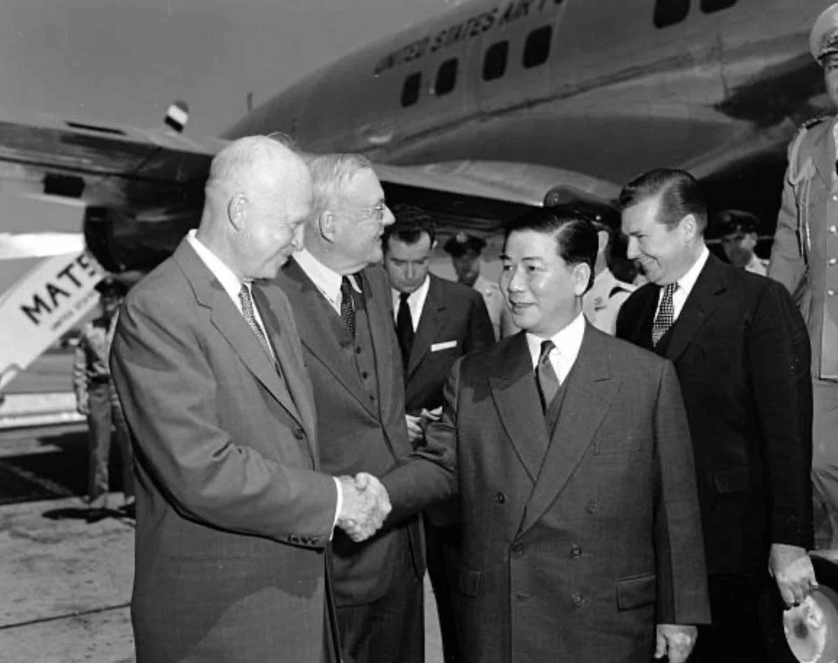 La Guerre de 10 000 jours : les deux Vietnams (1954-1963)