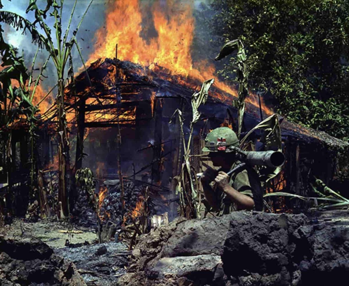 La Guerre de 10 000 jours : l'arrivée des "GI" (1964-1969)