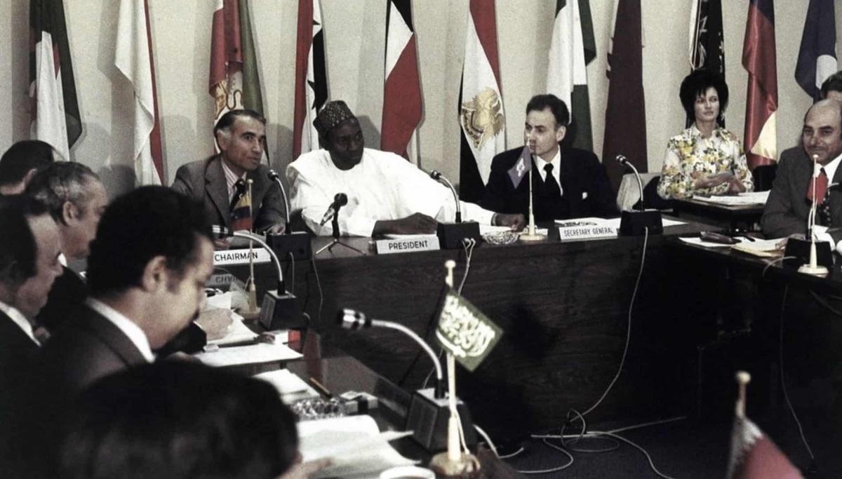 Les Crises et la Pérestroïka : les turbulences de la décennie 1980