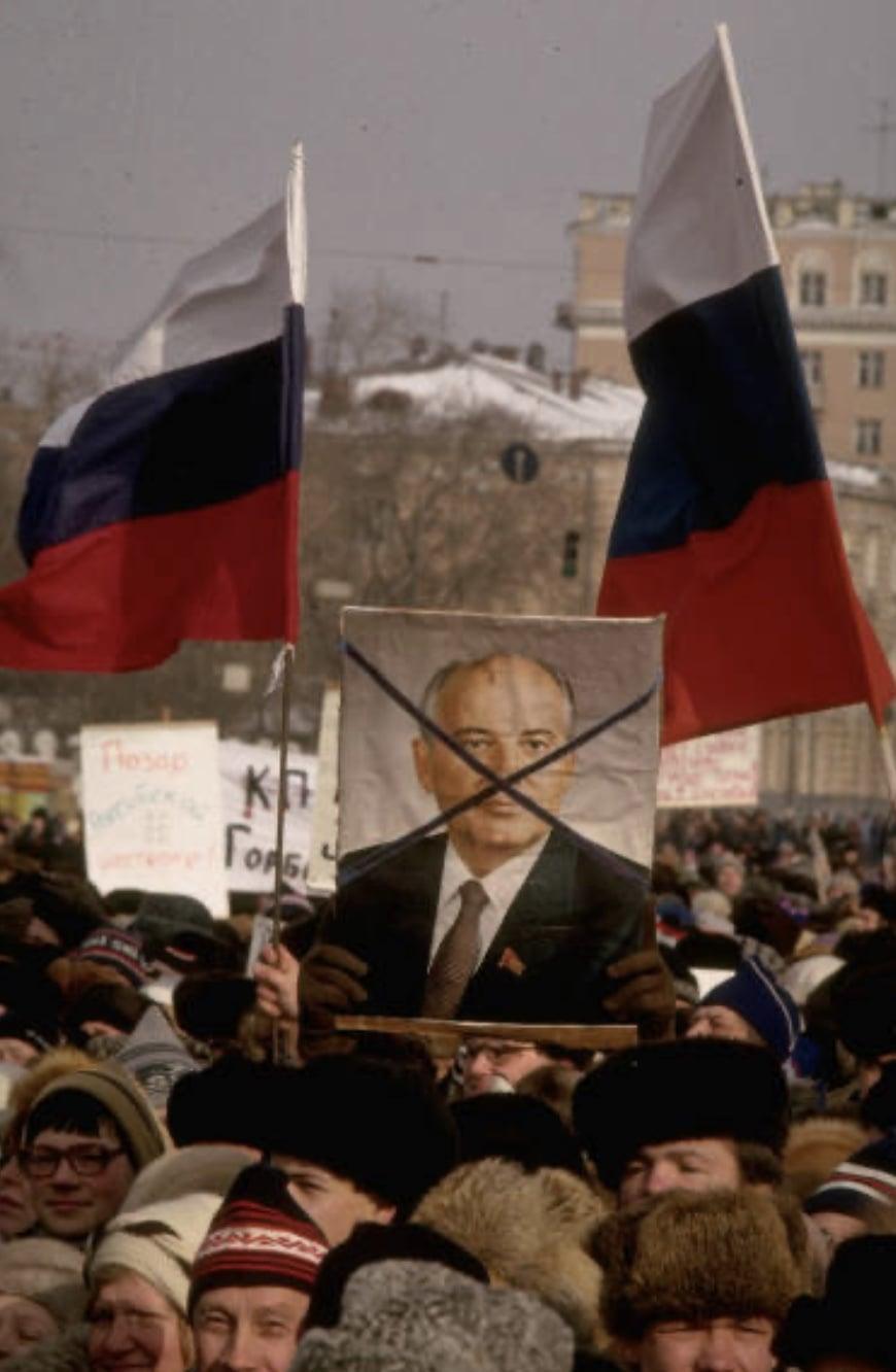 La Chute de l'URSS La Chute de l'URSS