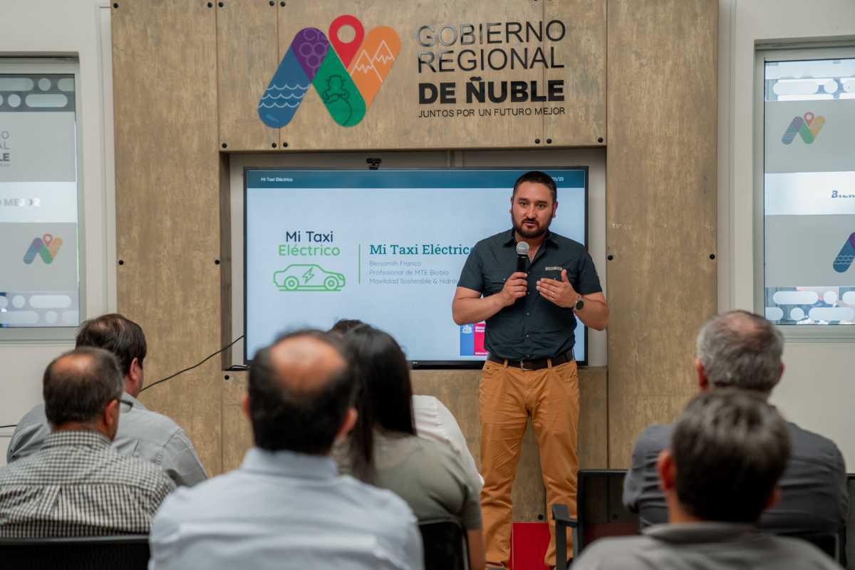 Gobierno Regional de Ñuble impulsa la electromovilidad con propietarios de taxis colectivos Gobierno Regional de Ñuble impulsa la electromovilidad con propietarios de taxis colectivos