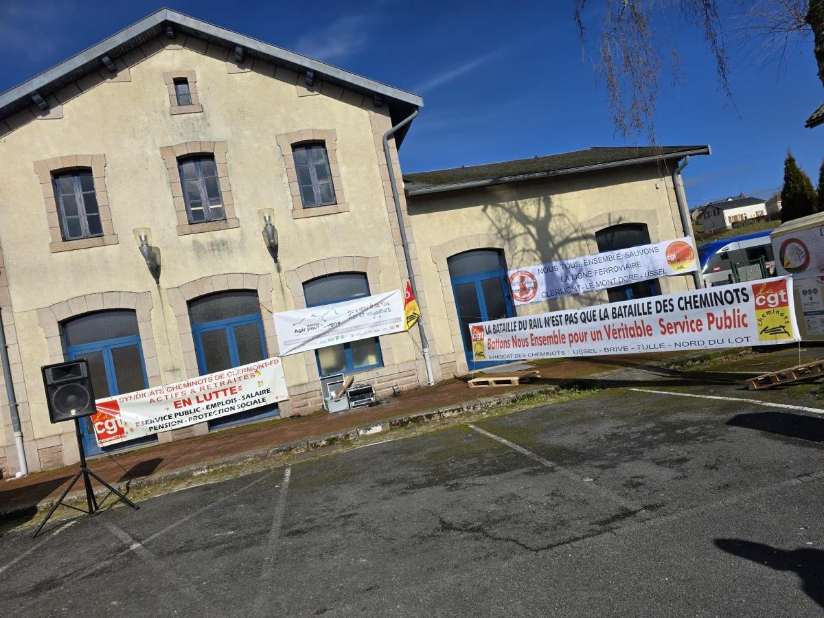Rassemblement à la gare d'Ussel
