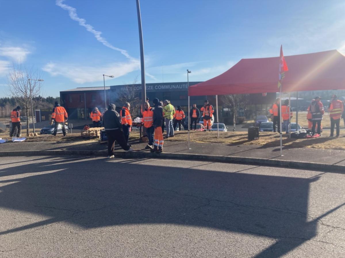Agents territoriaux de la Haute-Corrèze Communauté en grève Agents territoriaux de la Haute-Corrèze Communauté en grève