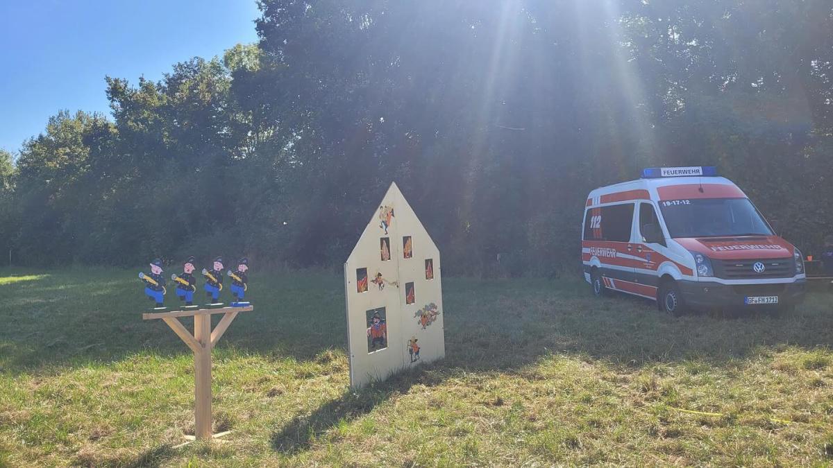 Jugendfeuerwehr Meinersen beim Jubiläum der SG – Löschwand und Blaulichtmeile begeistern Besucher