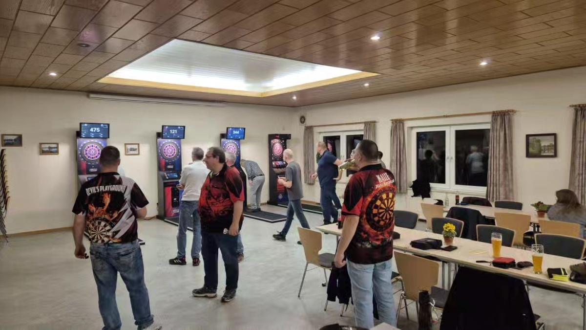Dart-Derby in Volkse: Pfeilkrieger fordern Meinerser Black Mambas heraus!
