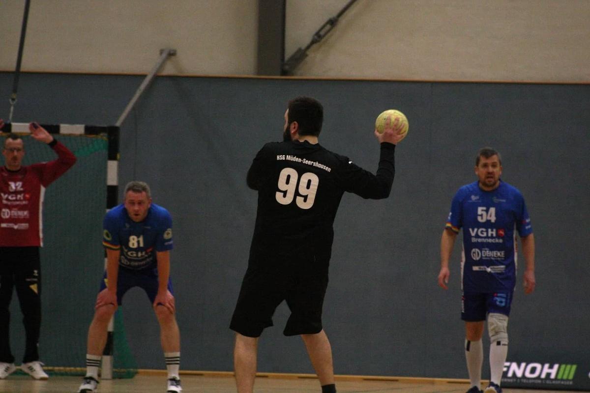 Überzeugender Heimsieg der HSG Müden-Seershausen zum Jahresauftakt Überzeugender Heimsieg der HSG Müden-Seershausen zum Jahresauftakt