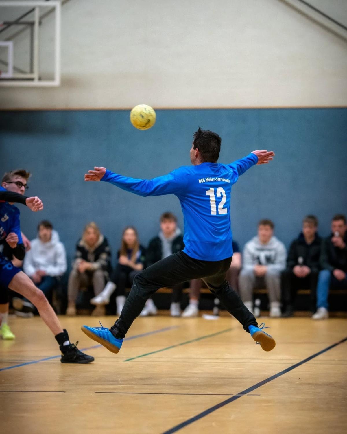 🤾♂️ HSG Müden-Seershausen feiert deutlichen 39:25-Heimsieg im vorletzten Heimspiel! 🥅🔥 🤾♂️ HSG Müden-Seershausen feiert deutlichen 39:25-Heimsieg im vorletzten Heimspiel! 🥅🔥
