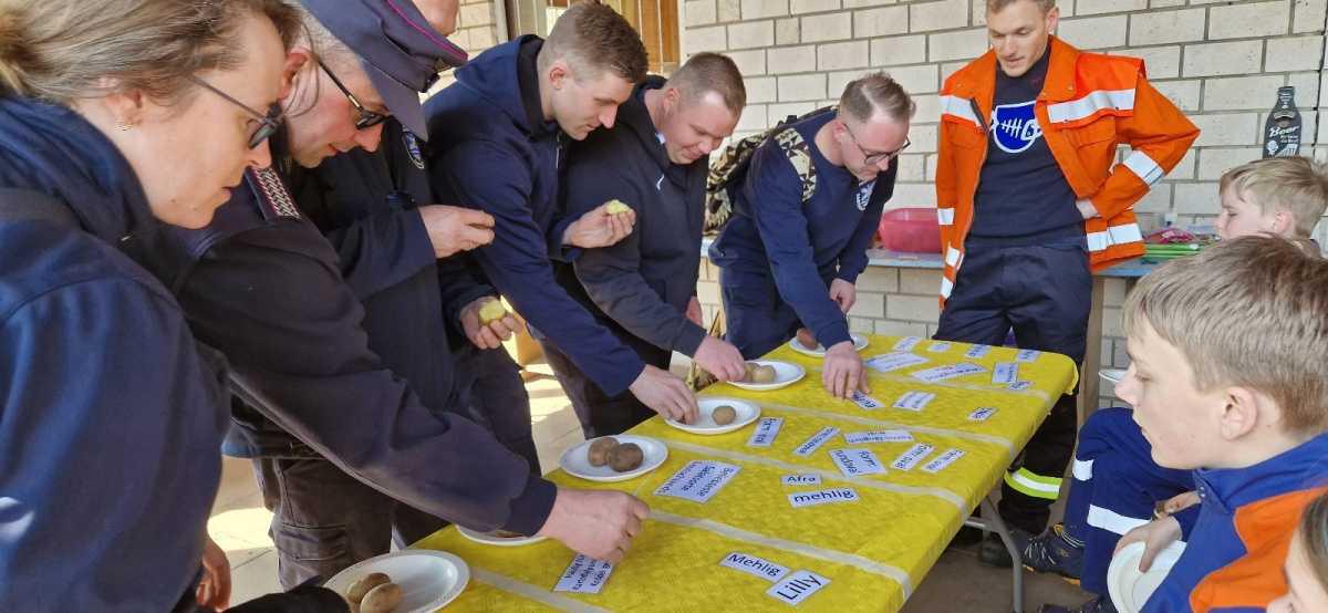 🔥 Feuerwehr Leiferde begeistert beim Jubiläums-Orientierungsmarsch mit Spiel, Spaß 🔥 Feuerwehr Leiferde begeistert beim Jubiläums-Orientierungsmarsch mit Spiel, Spaß