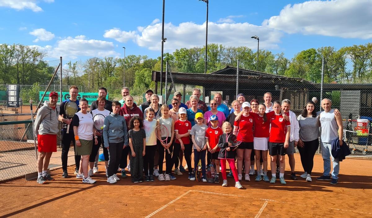 🎾☀️ Spiel, Spaß und beste Laune – SV MAP startet erfolgreich in die Tennis-Sommersaison! 🍦🔥