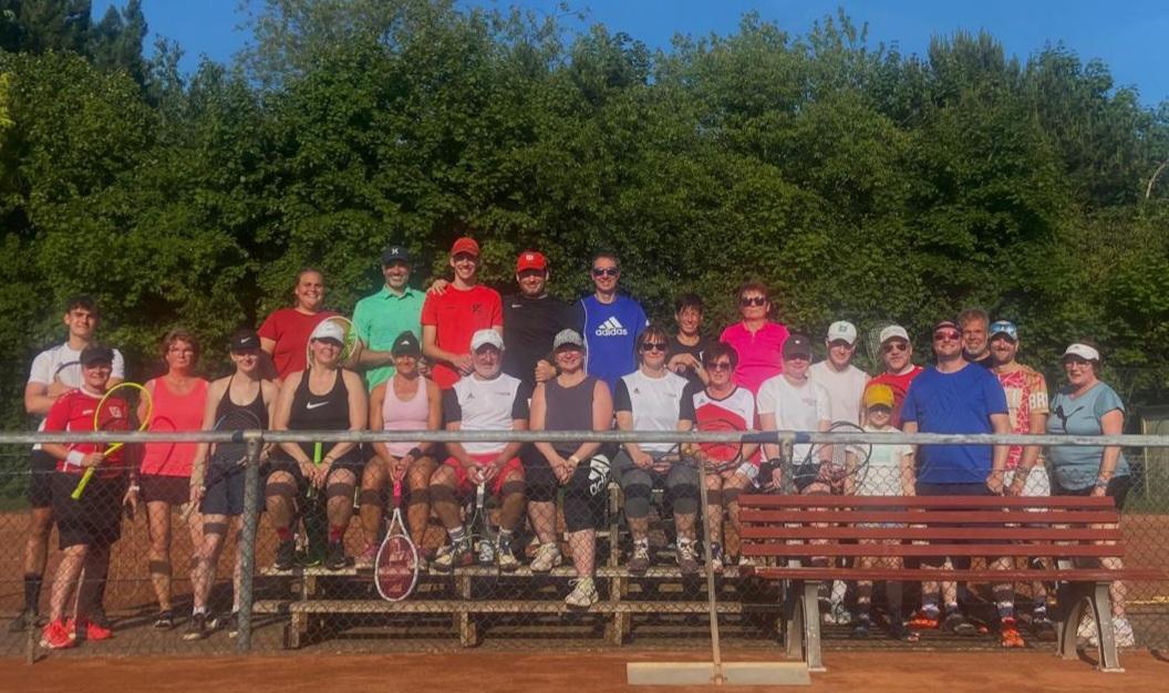 SV MAP - 🎾👟 Tennis, Teamgeist und Flutlicht – Midsommerturnier setzt Highlights 🏅👏