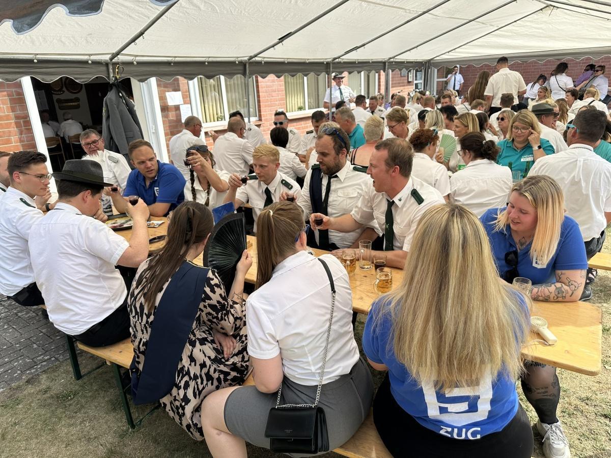 Königseröffnungsschießen in Müden-Dieckhorst Königseröffnungsschießen in Müden-Dieckhorst