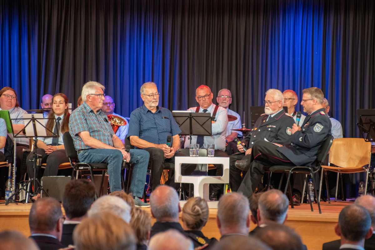 Gedenkveranstaltung für die Opfer der Waldbrandkatastrophe von 1975 mit Innenministerin Behrens