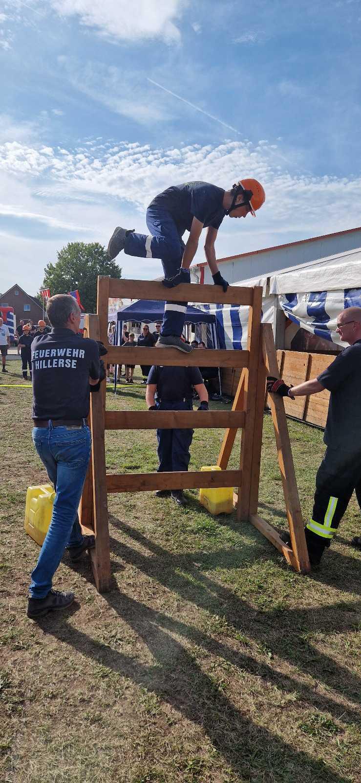 130 Jahre Freiwillige Feuerwehr Hillerse – Jubiläum mit Musik, Spiel & großer Gemeinschaft gefeiert 130 Jahre Freiwillige Feuerwehr Hillerse – Jubiläum mit Musik, Spiel & großer Gemeinschaft gefeiert