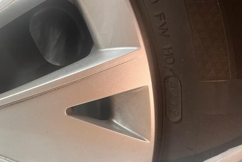 Gebrauchte Winterreifen auf Stahlfelgen zu verkaufen Gebrauchte Winterreifen auf Stahlfelgen zu verkaufen