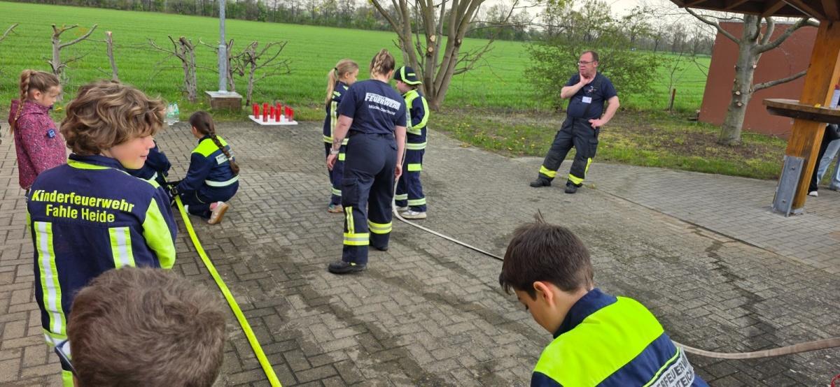 65 Kinder meistern Brandfloh-Abnahme in Müden