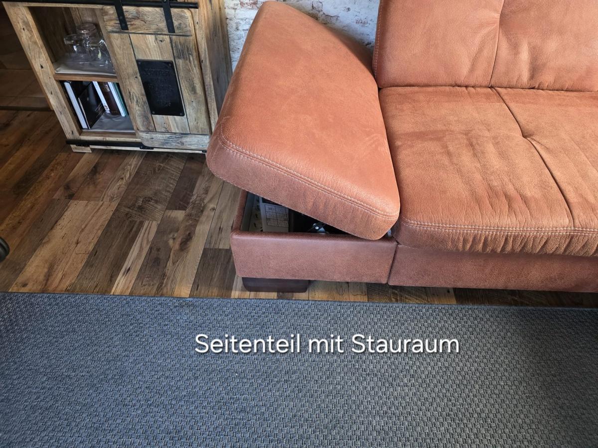 Großes Sofa mit vielen Funktionen zu verkaufen Großes Sofa mit vielen Funktionen zu verkaufen