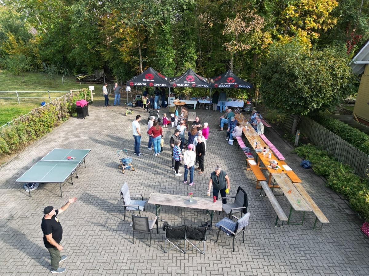 Böckelse:Straßenfest 800 Jahre Straßenfest im Großen Feld Böckelse:Straßenfest 800 Jahre Straßenfest im Großen Feld