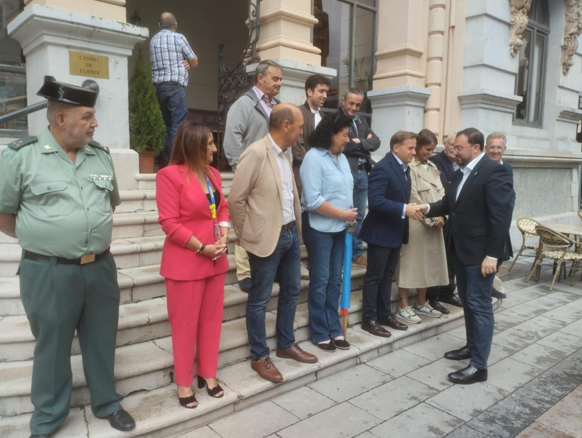 Visita del Presidente de Asturias al 46 Rallye Villa de Llanes