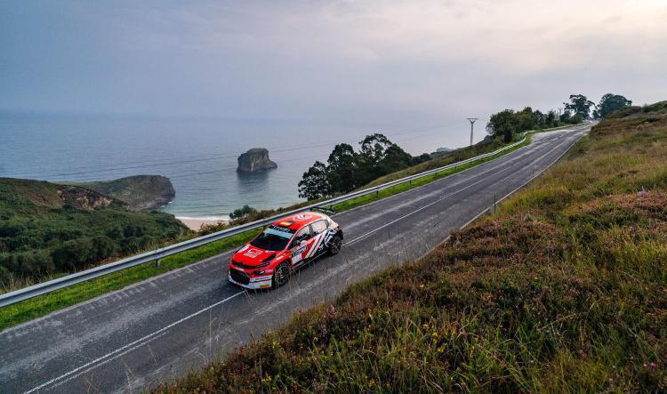 Ruiloba toma la delantera en una jornada llena de tensión