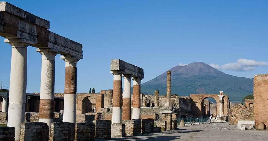 Pompeii- Walking tour Pompeii- Walking tour