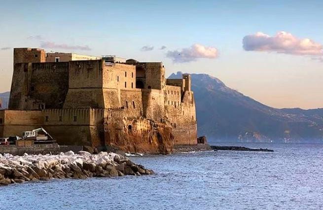 Private boat tour in the Gulf of Naples with skipper