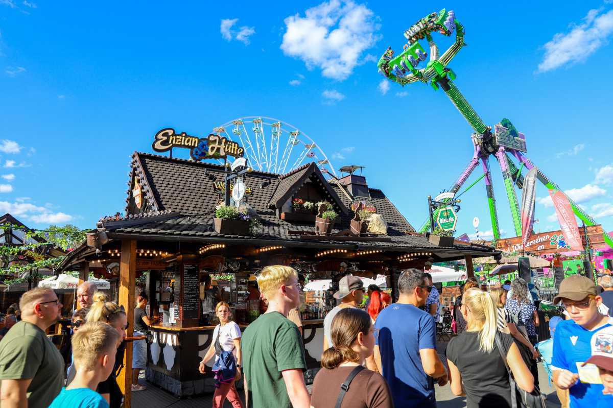 Spektakel, Kultur und Harmonie begeistern hunderttausende Besucher bei Thüringens größtem Volksfest Spektakel, Kultur und Harmonie begeistern hunderttausende Besucher bei Thüringens größtem Volksfest