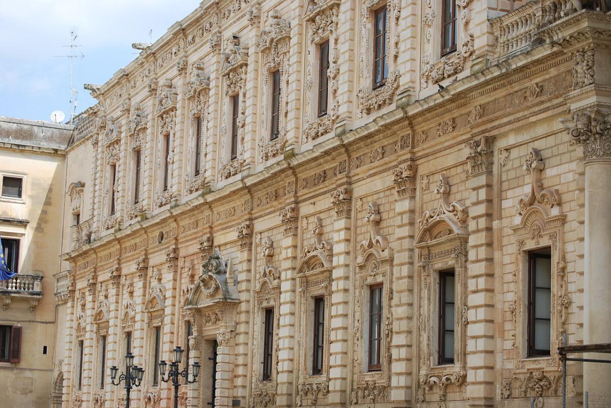 La Nascita ed Evoluzione dello Stile Barocco a Lecce: Un Viaggio nell'Arte e nella Storia del Salento La Nascita ed Evoluzione dello Stile Barocco a Lecce: Un Viaggio nell'Arte e nella Storia del Salento