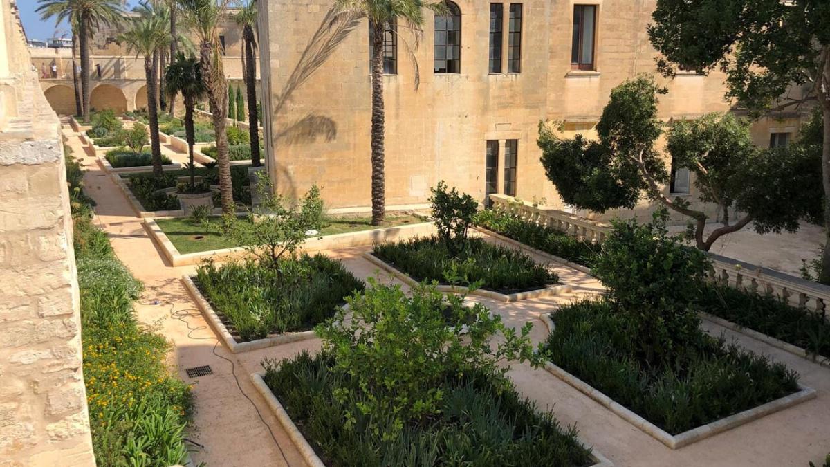 Le Corti e i Cortili di Lecce e Provincia: Cuore Pulsante della Vita Salentina