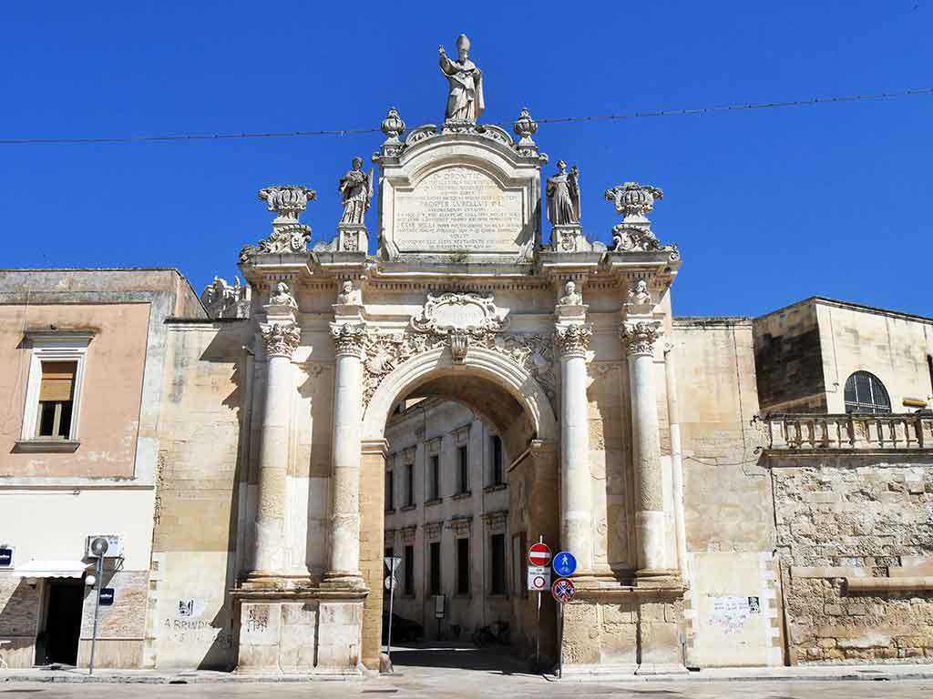 Le Quattro Porte di Lecce: Simboli di Storia e di Cultura 