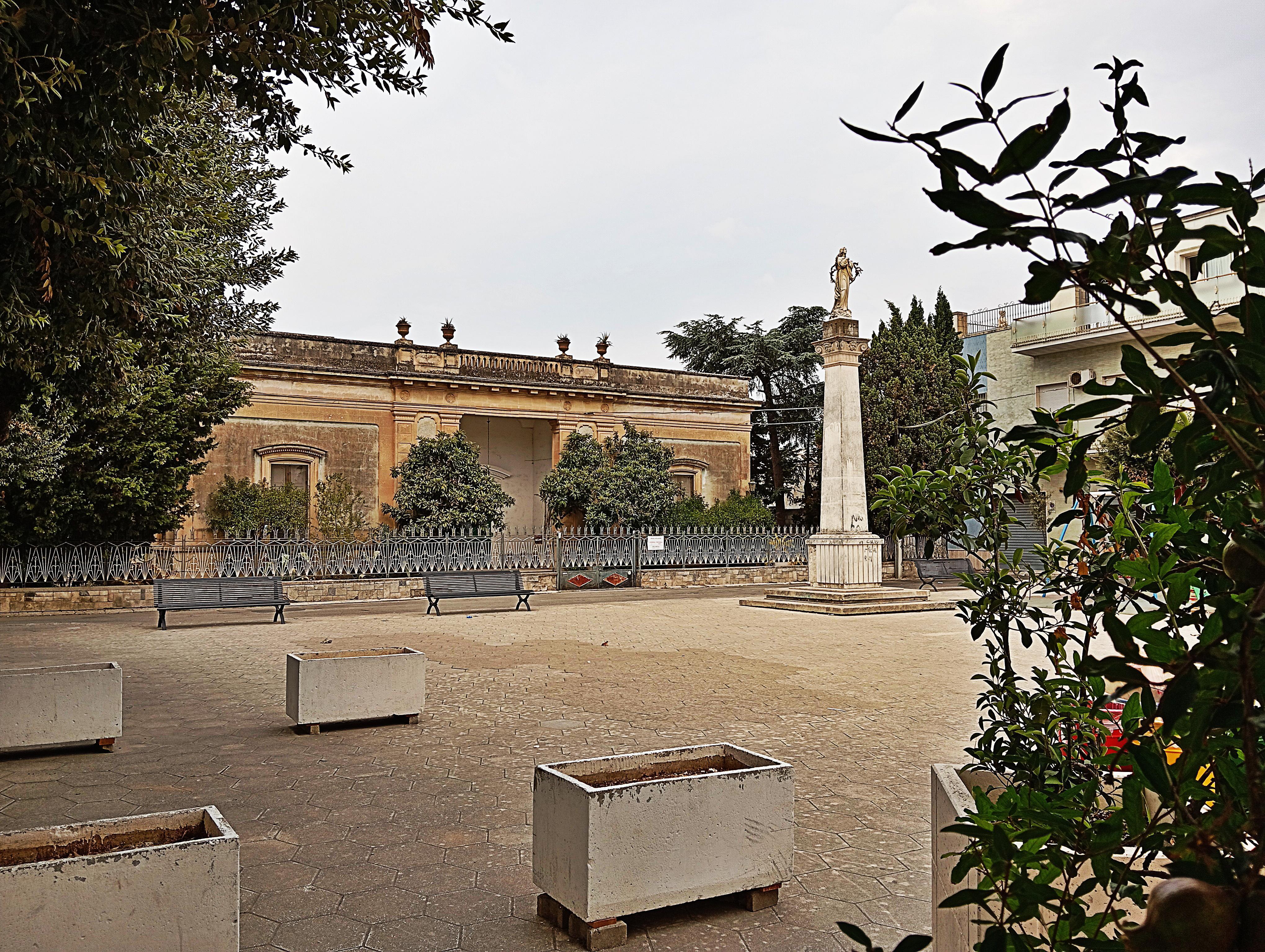villa piazza Candido