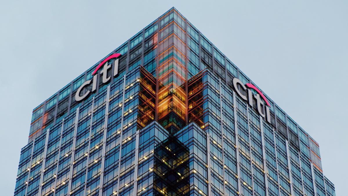 Citigroup Smentisce il Taglio di Luglio: Fed Più Prudente, Mercati Sotto Pressione
