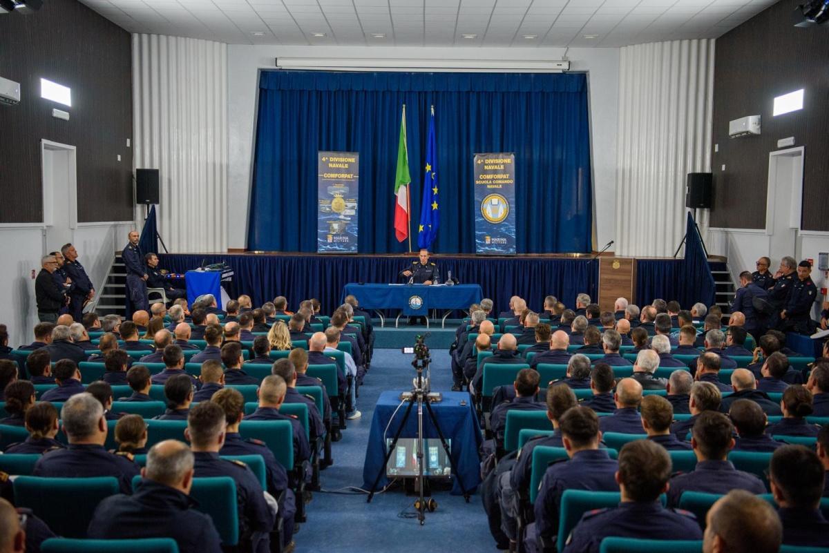 Sinergia e Ascolto: Il SIM Marina all’incontro con i vertici della Squadra Navale per il futuro del personale Sinergia e Ascolto: Il SIM Marina all’incontro con i vertici della Squadra Navale per il futuro del personale