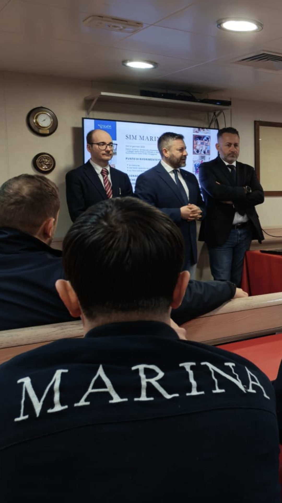 NAVE CARABINIERE
