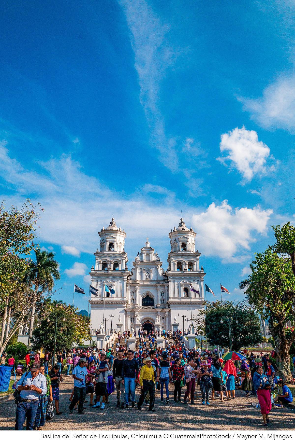 Esquipulas: Capital de la fe en Guatemala y el testimonio visual de la devoción Esquipulas: Capital de la fe en Guatemala y el testimonio visual de la devoción